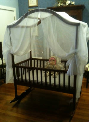 crib1.jpg